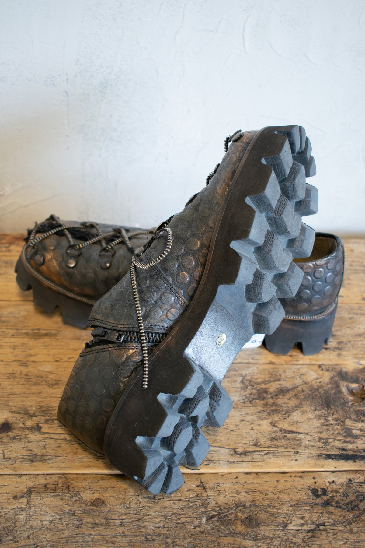 Papucei: Zipper Laces Loafer