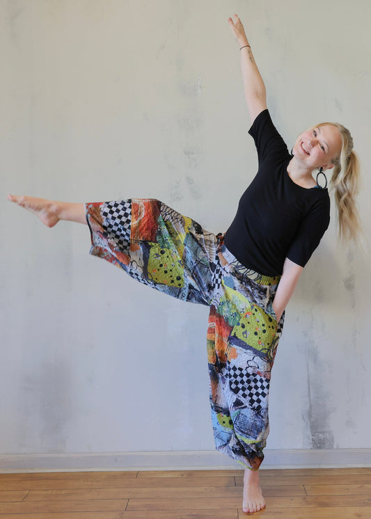 Colorful Patchwork Print Barrel-Leg Pants