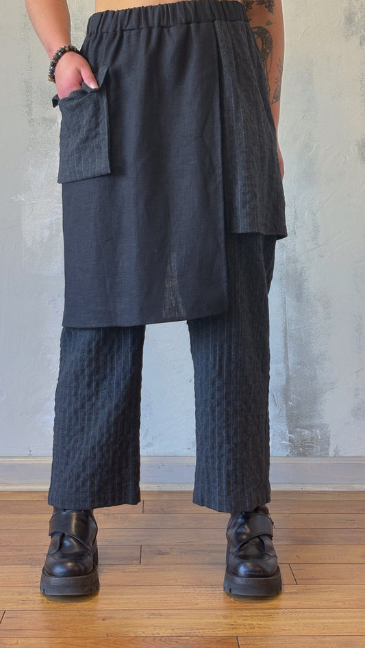 Kedzoriek Stripe Apron Pant