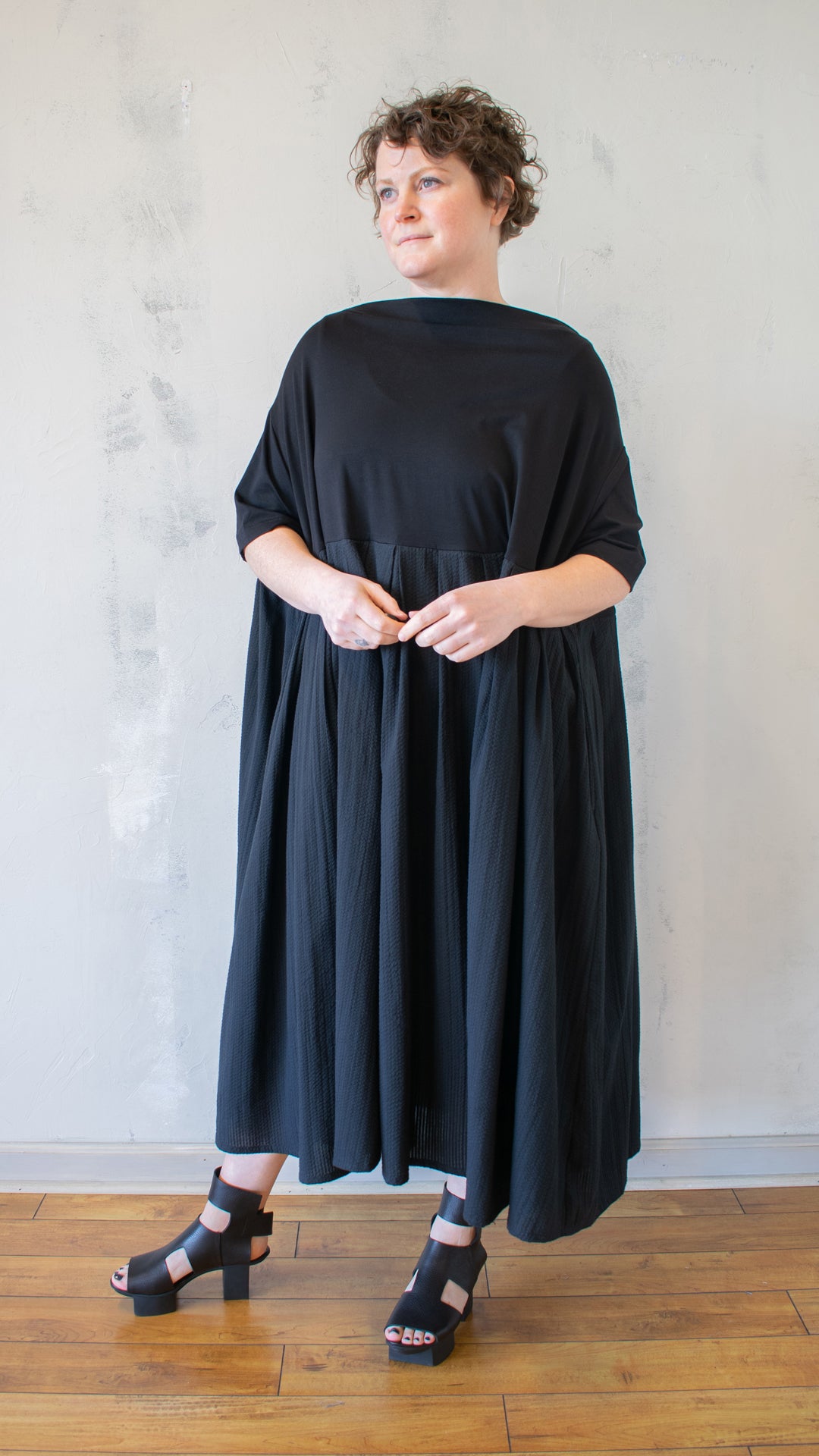 Norella Dress in Black