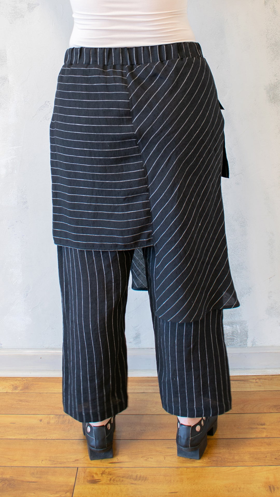 Artisan Wrap Trouser in Stripe Linen
