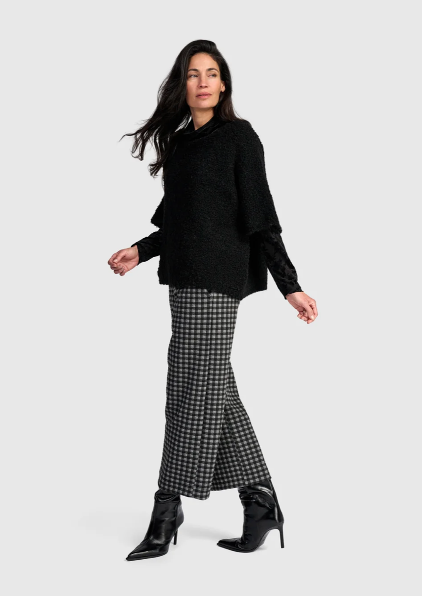 Brio Boucle Sweater in Ink
