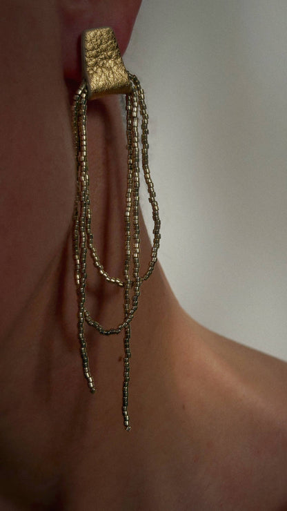 Bliss Beaded Dangle Earrings in Black/Gold
