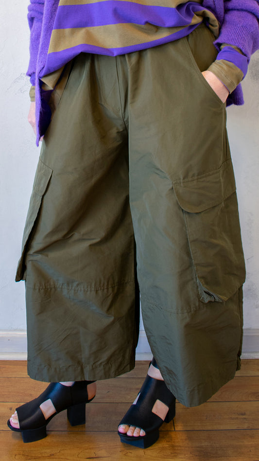 Wide Leg Pocket Pant (Multiple Colors)
