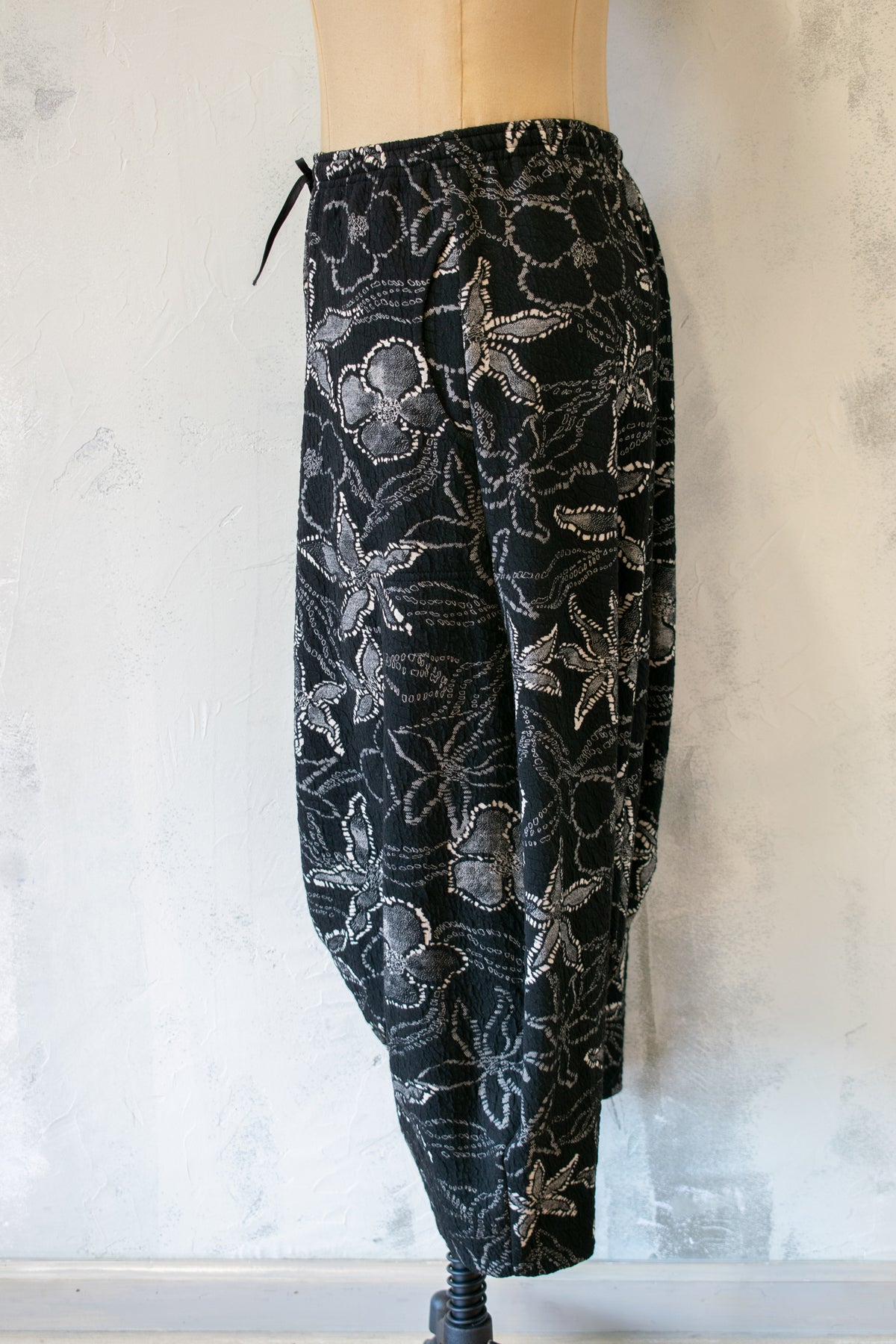 Cheyenne; Jacquard Skirt Pant