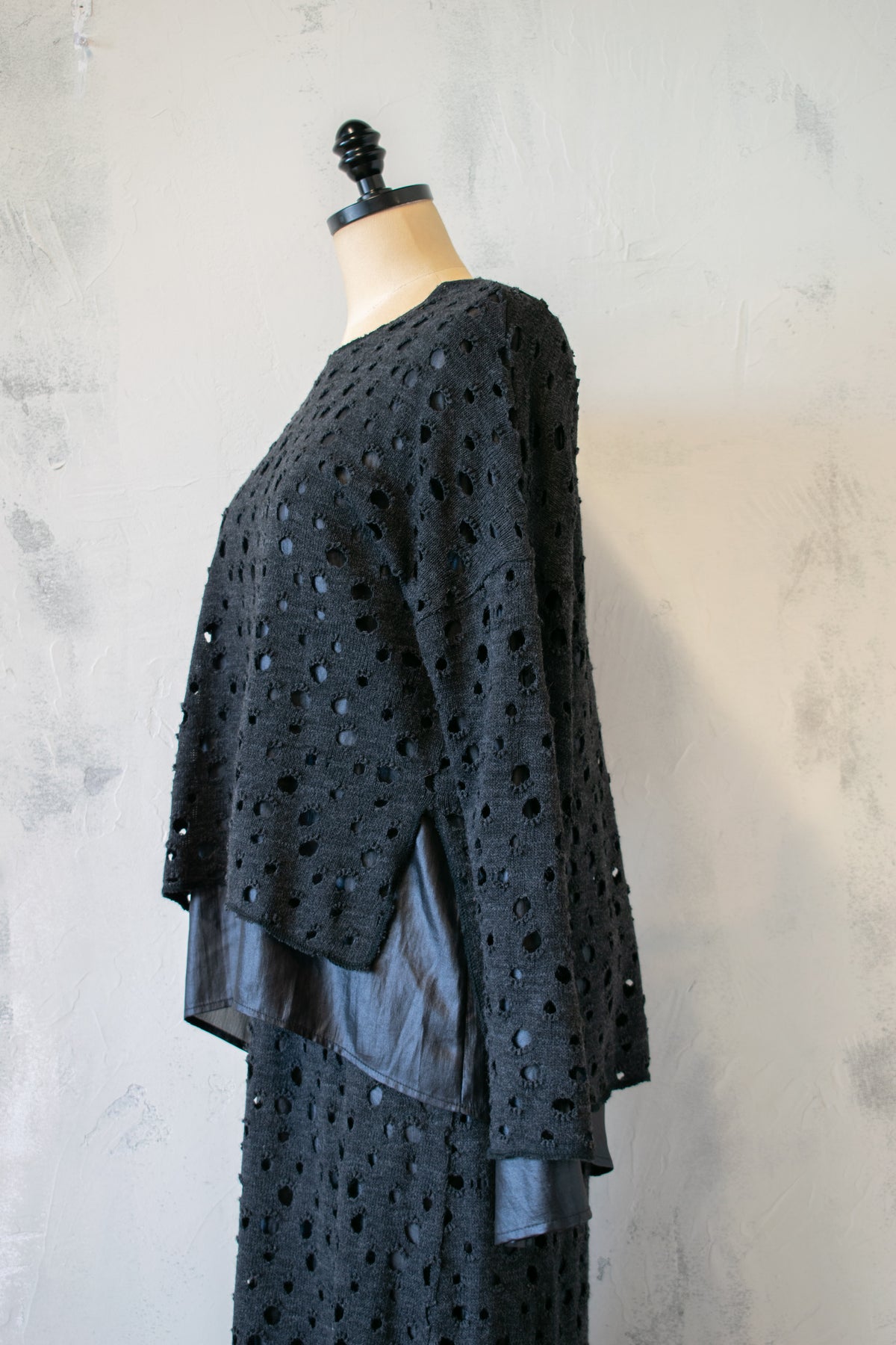 Ozai n Ku; Eyelet Sweater