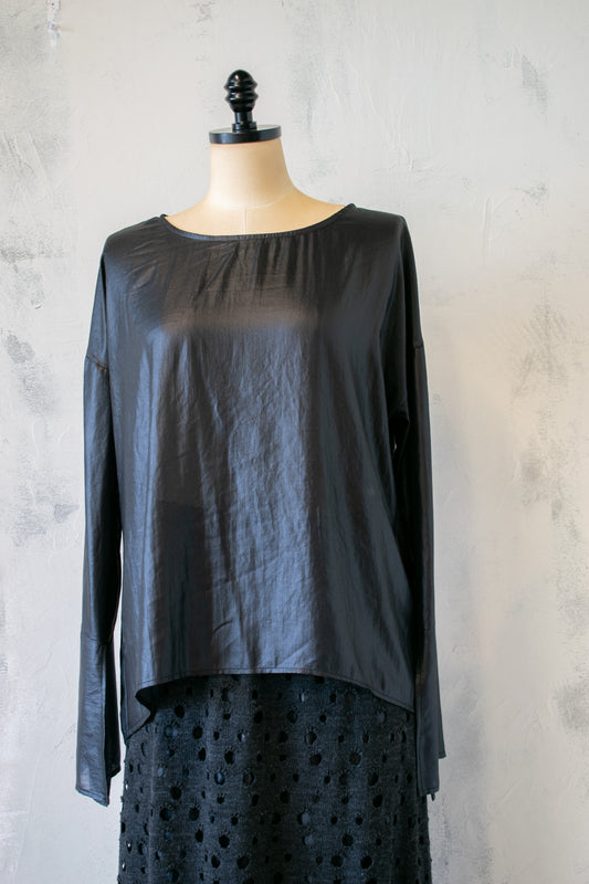 Ozai n Ku; Bell Sleeve Pullover