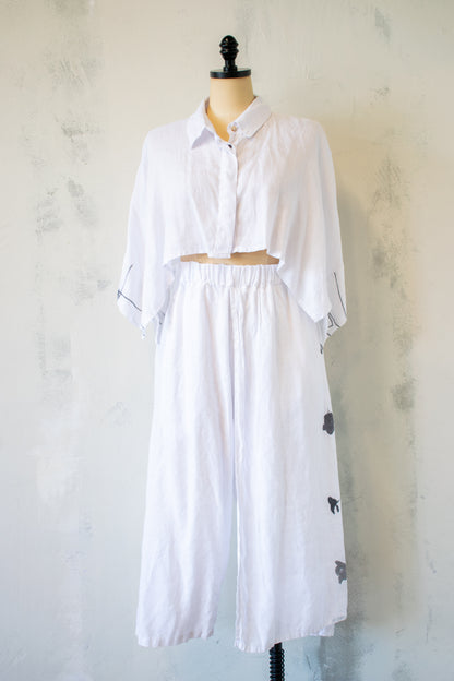 Banana Blue; Linen Topper