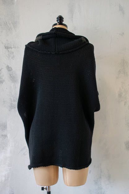 Crea: Two Tone Abstract Sweater