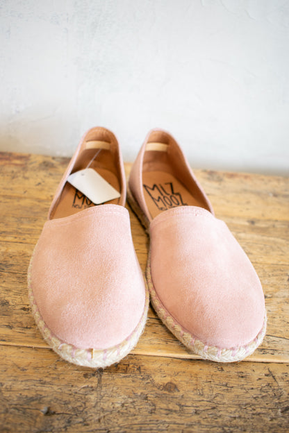 Miz Mooz; Flat Espadrille in Pink