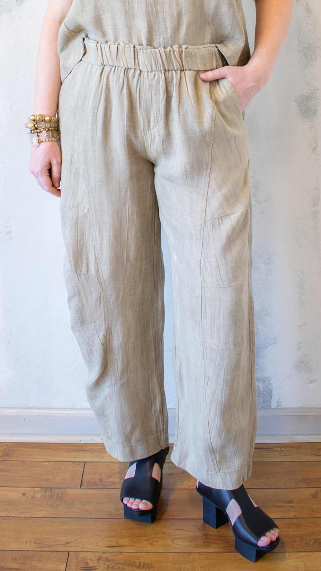 Tali Pant in Khaki