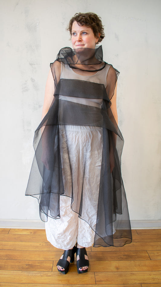 Mesh Cowl Topper in Black