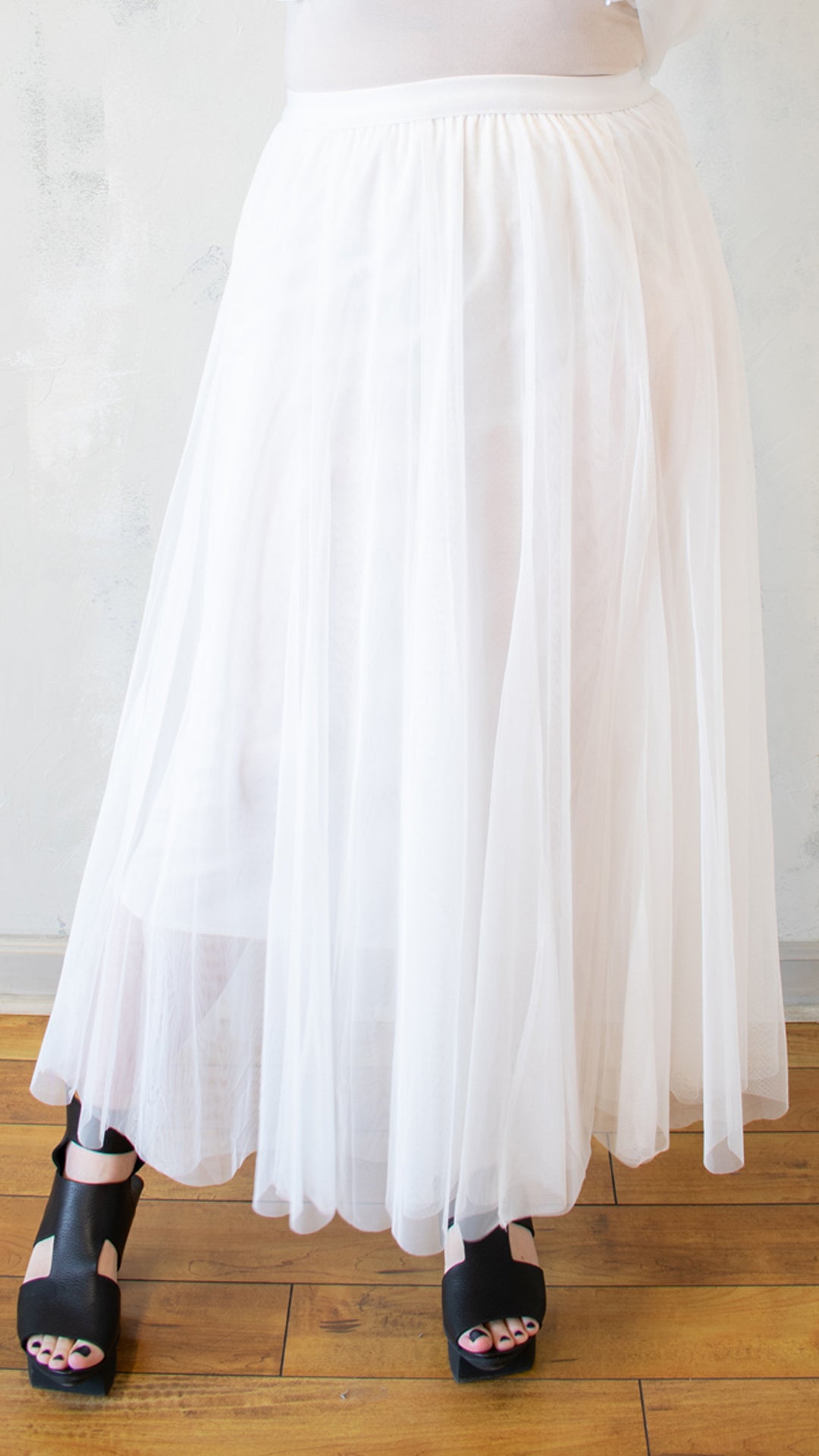 Tulle Overlay Skirt in White
