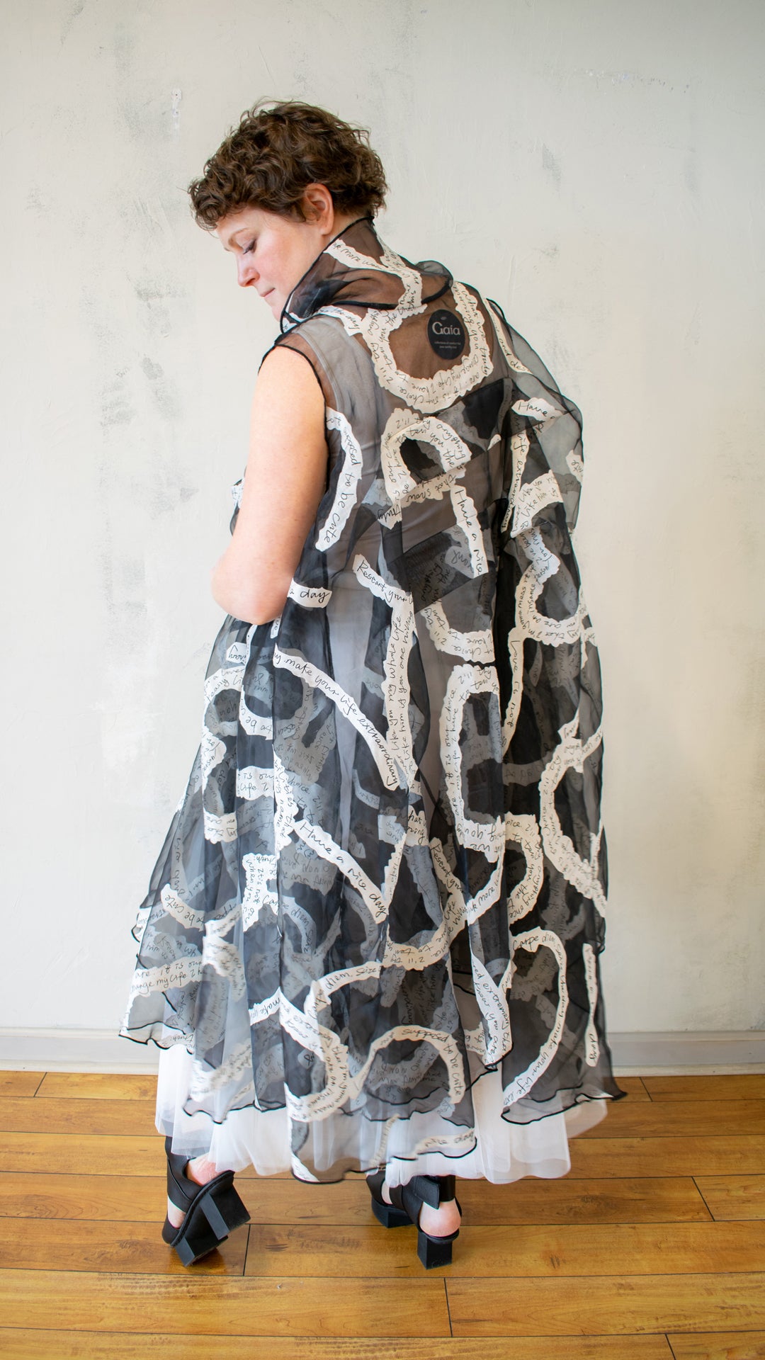 Mesh Cowl Topper in Poem