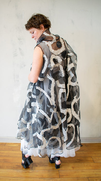 Mesh Cowl Topper in Poem