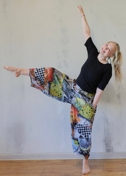 Colorful Patchwork Print Barrel-Leg Pants