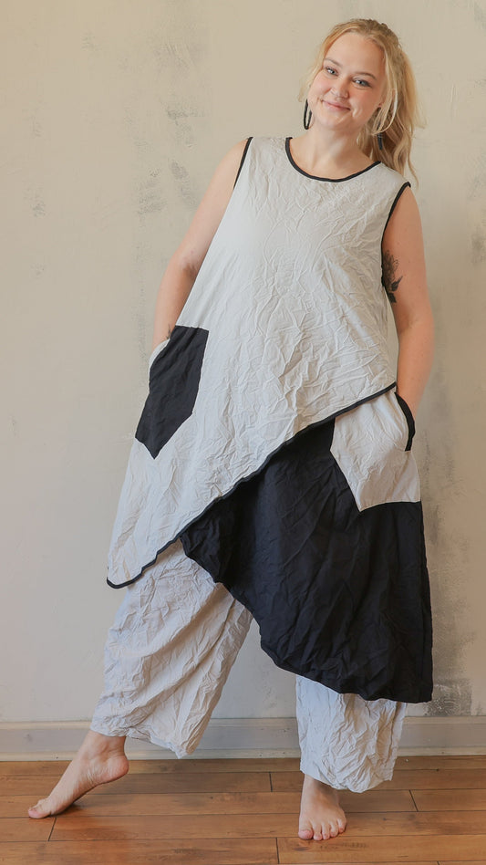 Black & Gray Asymmetrical Tunic Top