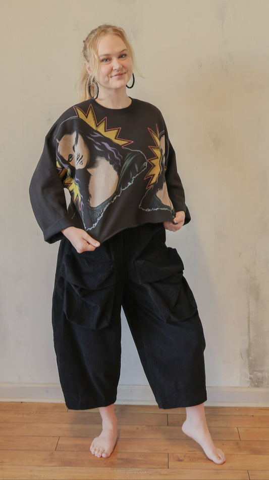 Pop Mona Cropped Sweatshirt
