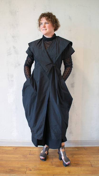 Alda Dracket in Preto