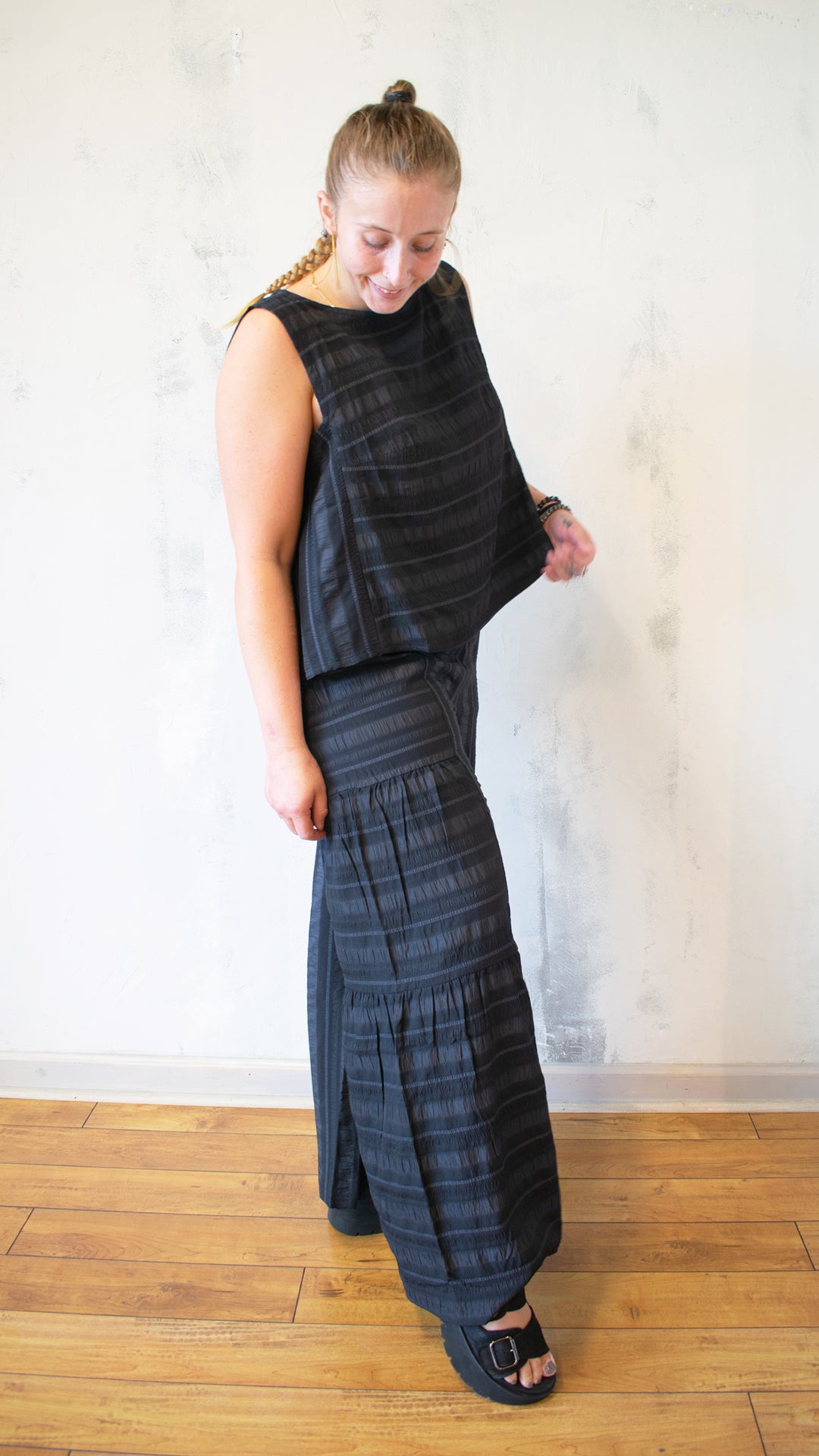 Anina Pant in Alloy