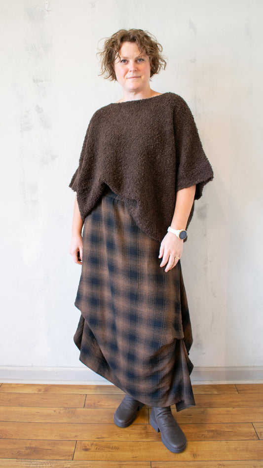 Brio Boucle Sweater in Brown