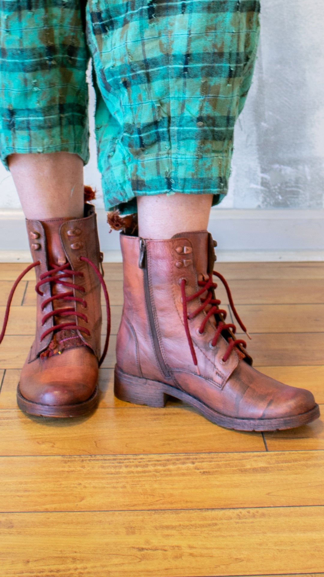 Walk in PEACE Boot
