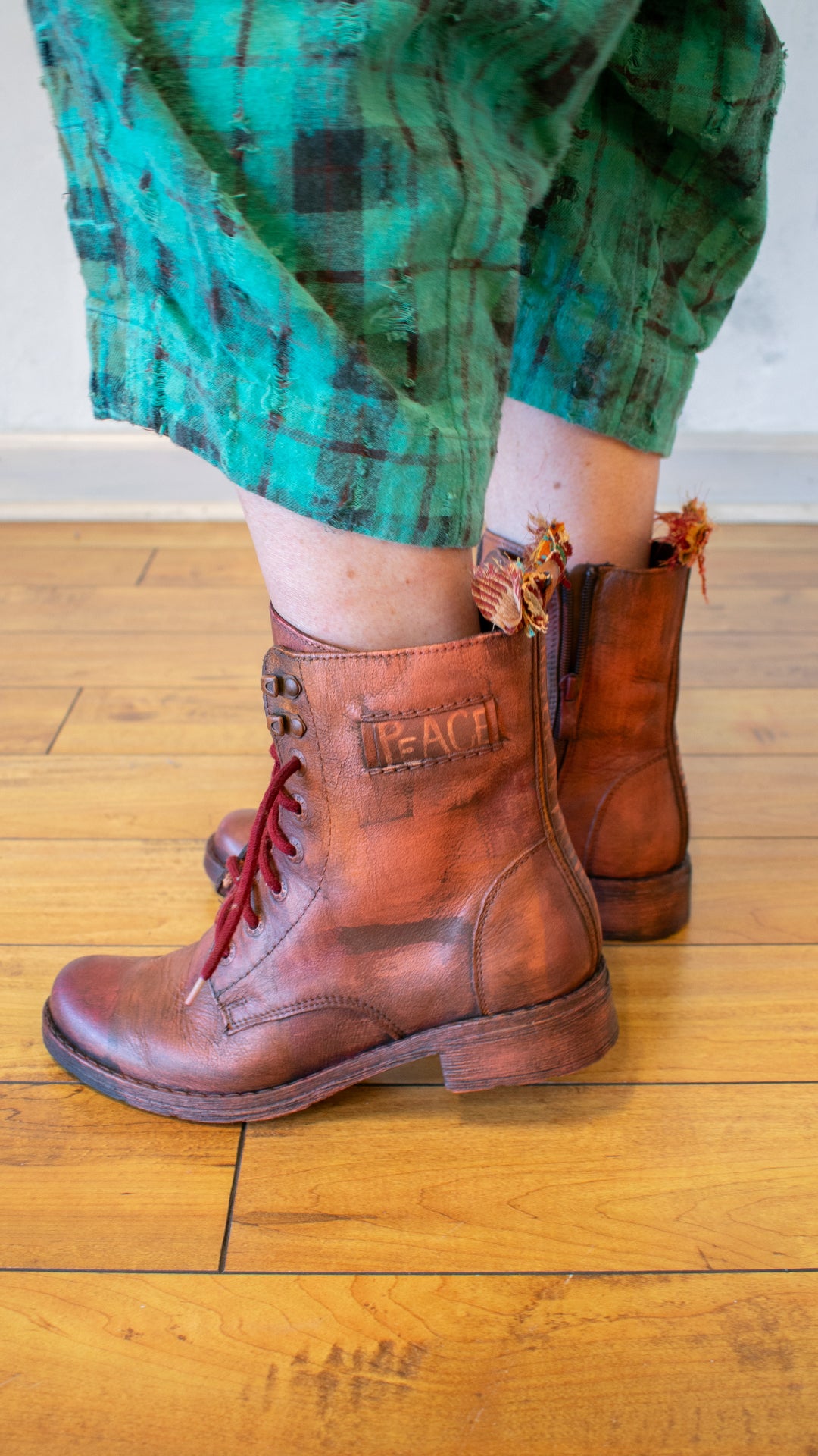 Walk in PEACE Boot