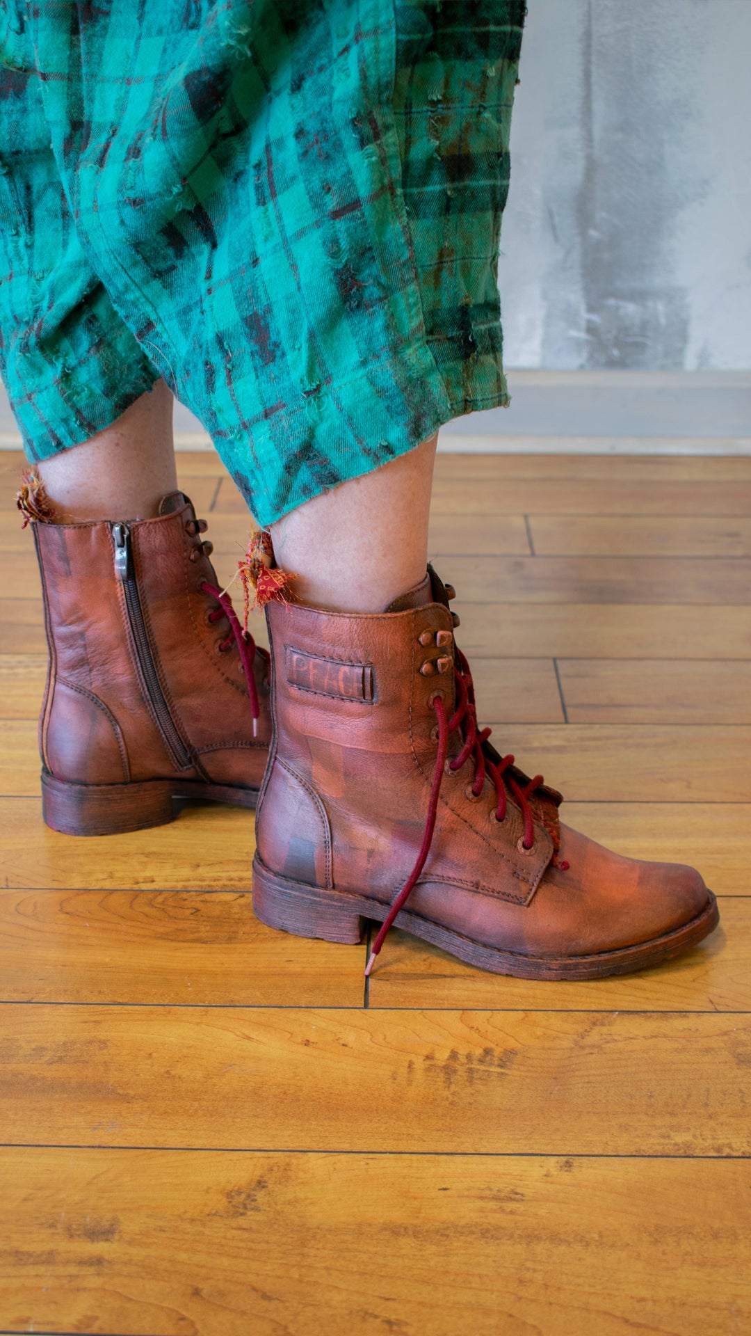 Walk in PEACE Boot