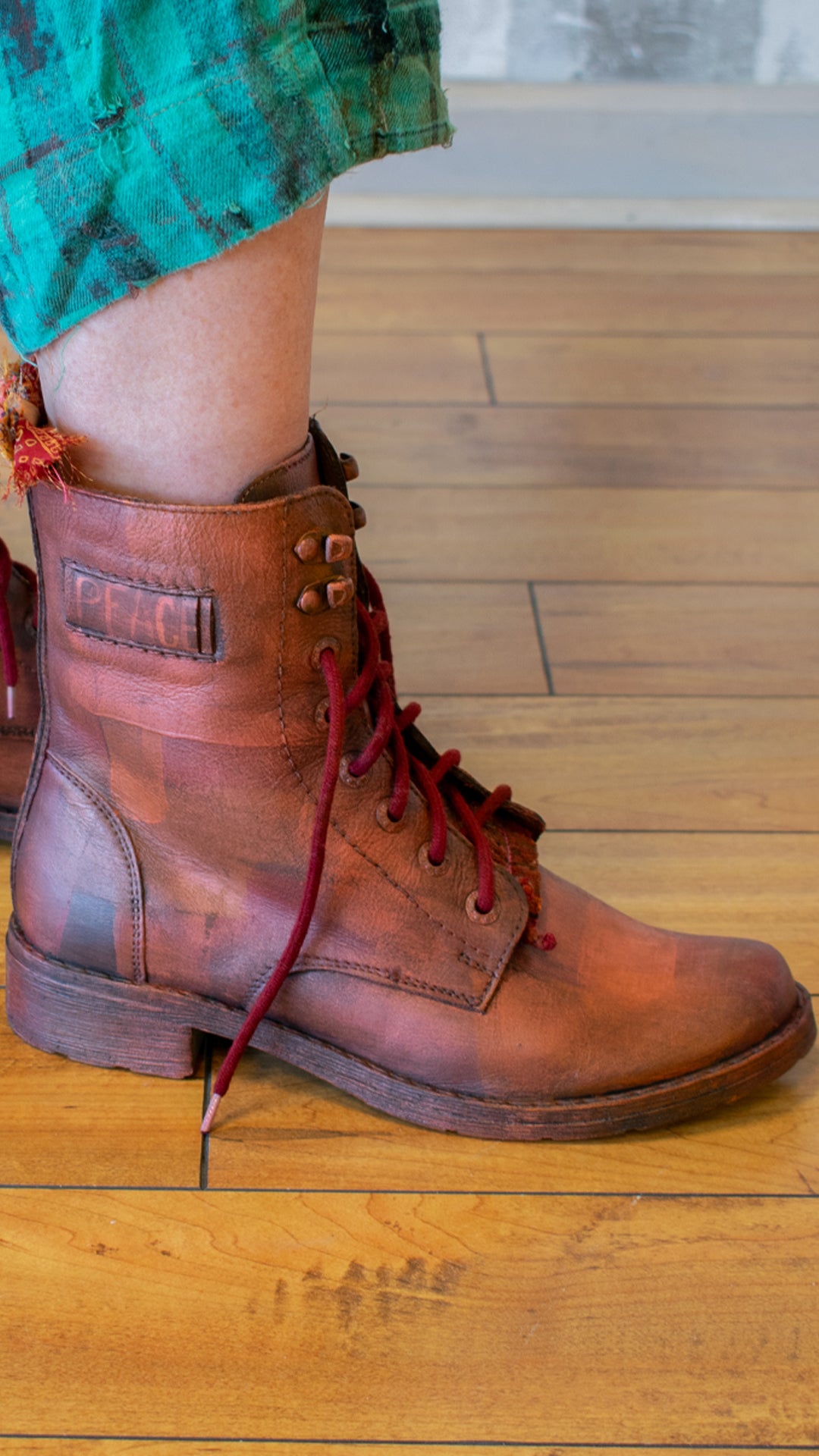 Walk in PEACE Boot
