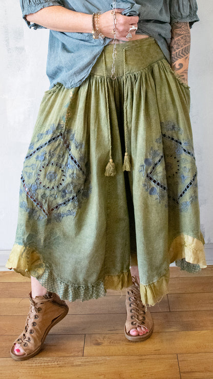 Heirloom Bloomers in Tarnish
