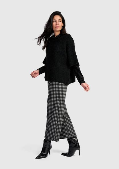Brio Boucle Sweater in Ink
