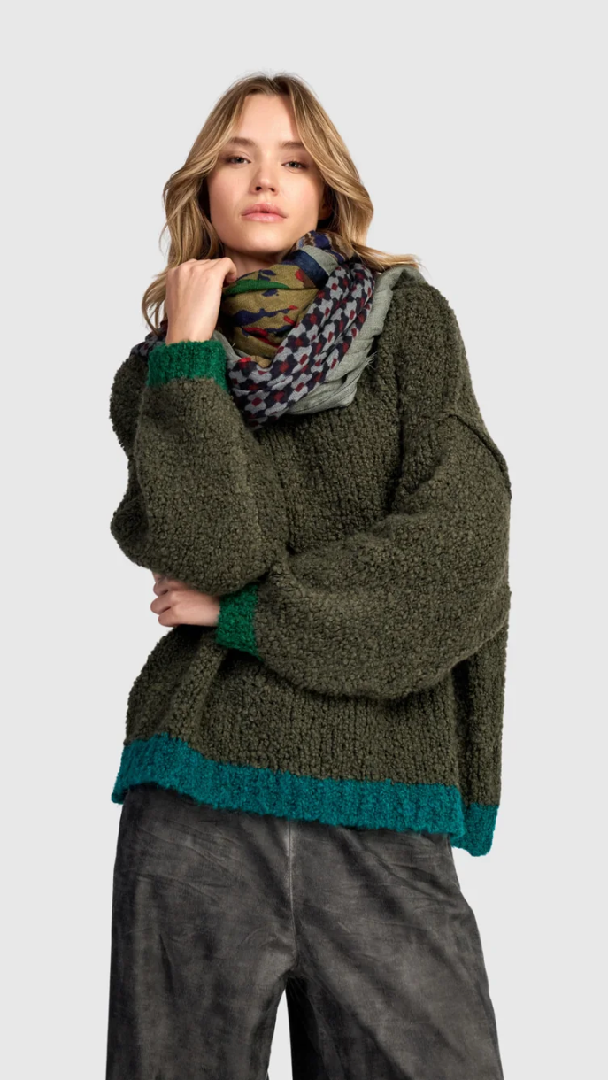 Riff Boucle Sweater in Pine