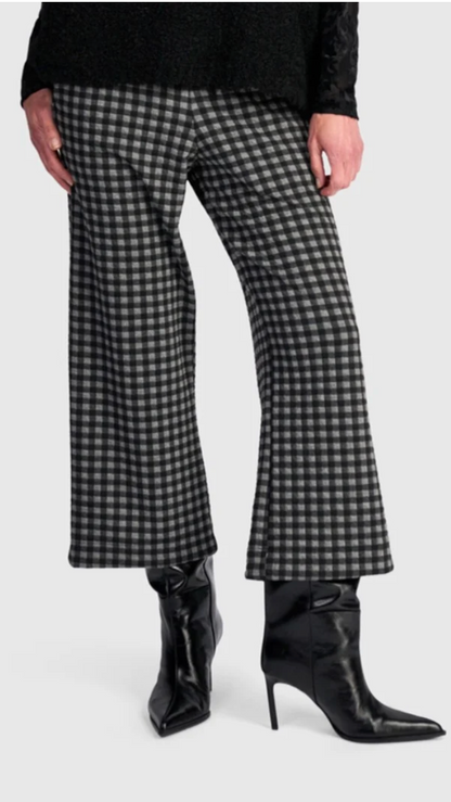 Moment Crop Pant in Check