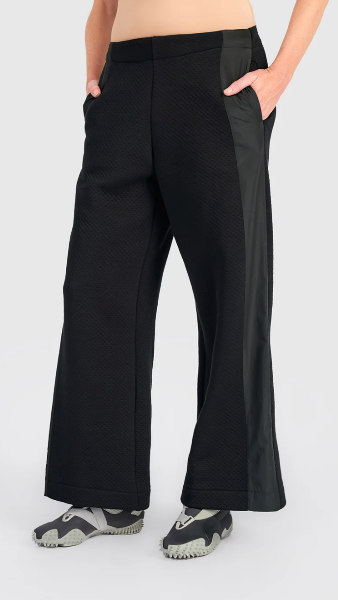 Urban Quilted Straight Pant in Black