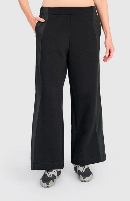 Urban Quilted Straight Pant in Black