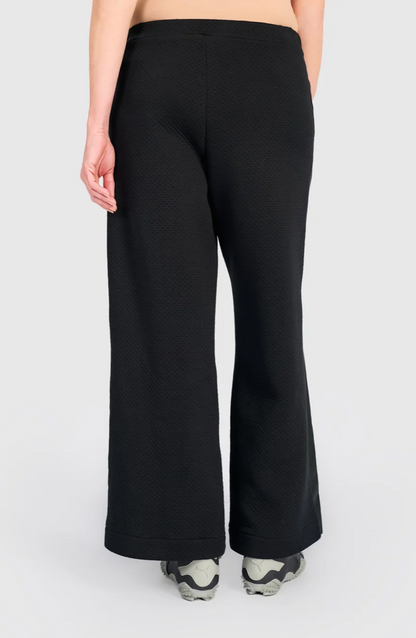 Urban Quilted Straight Pant in Black